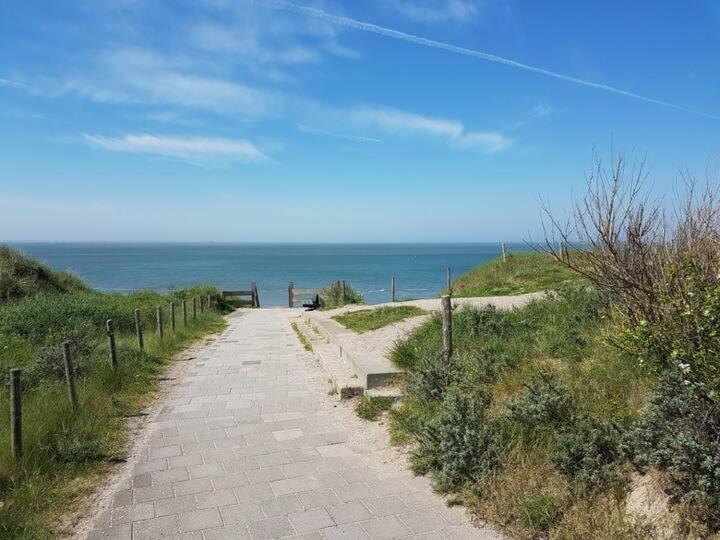Appartement Welcome In - Vakantiewoning - Valkenisseweg 68 L 'strand Bungalow' *