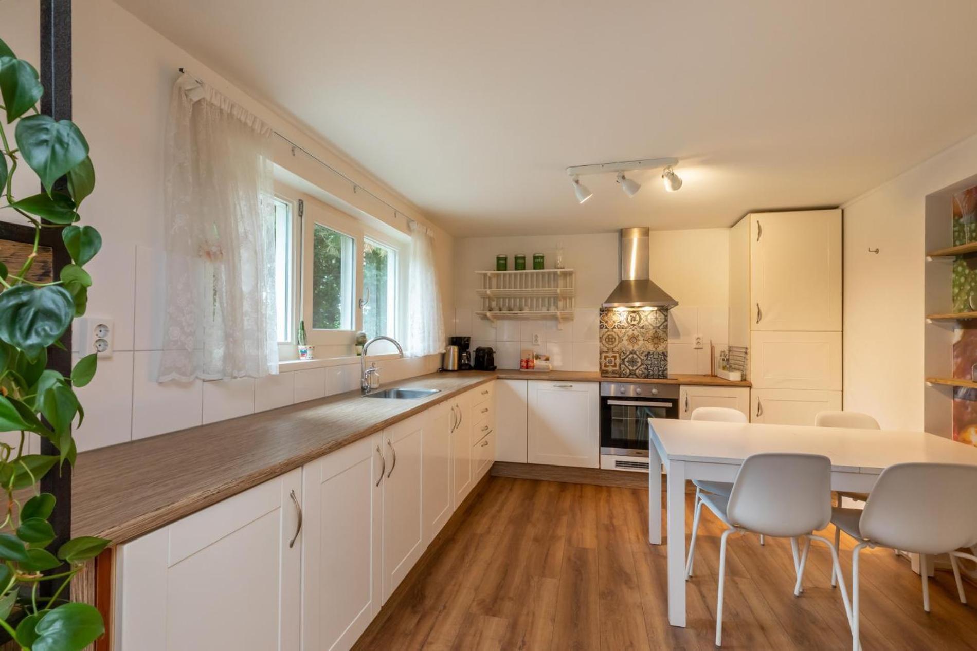 Appartement Welcome In - Vakantiewoning - Valkenisseweg 68 L 'strand Bungalow' *